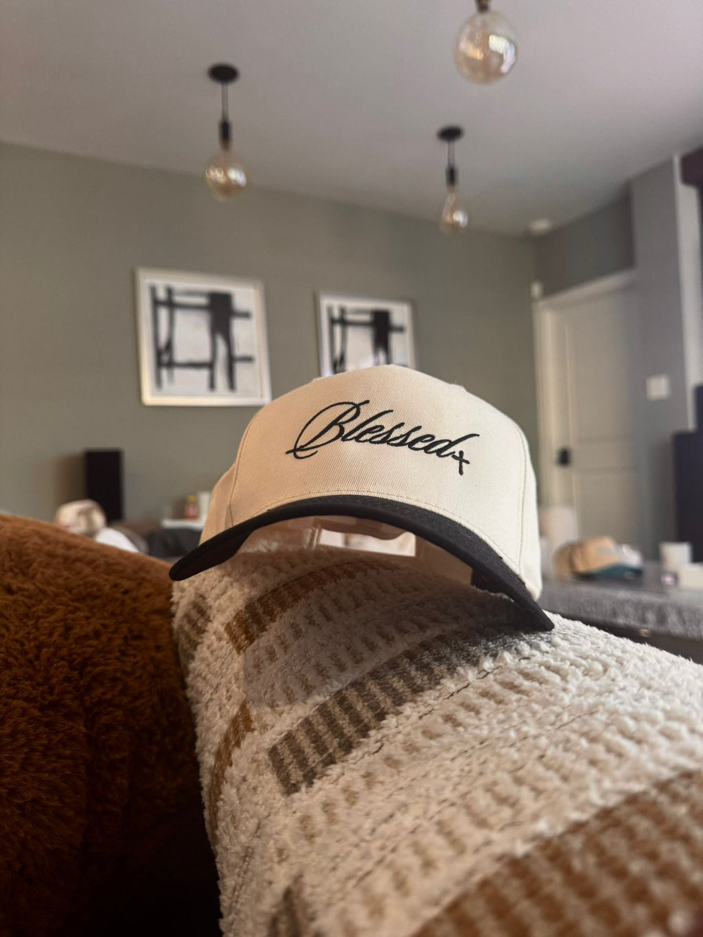 Blessed Cap – Edición Black & Green Sarie Attire